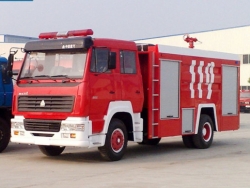 camión de la lucha contra el fuego de 4X2 Sinotruk