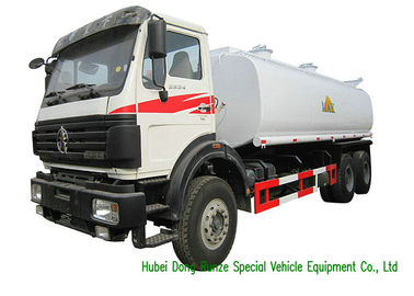 China Camión del tanque líquido de la gasolina campo a través de Beiben 20000L con la mano izquierda/la conducción a la derecha proveedor