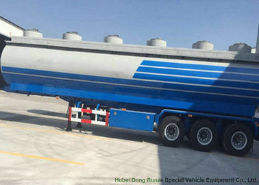 China  De la tri del árbol de aceite gasolina del combustible del tanque compartimientos diesel 45m3 del remolque 5 semi para el africano proveedor