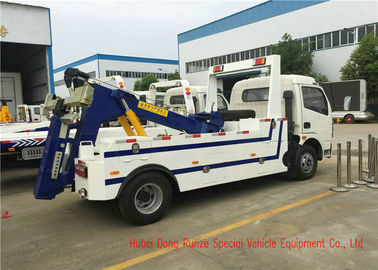 China DFAC 4x2 emisión integrada de poca potencia del euro III del camión de auxilio de la grúa de la recuperación de 5 toneladas proveedor