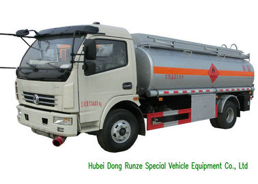 China combustible diesel líquido Bowser del camión del tanque 7000L para reaprovisionar de combustible con el solo dispensador del combustible de la boca proveedor