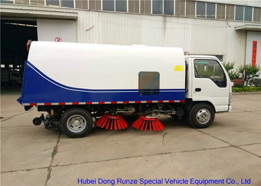China El vehículo del barrendero de calle de la pista del aeropuerto de ISUZU 600P con las escobillas riega la rociadura proveedor