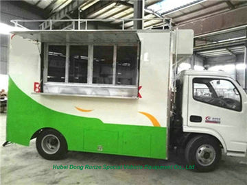 Camión de cocina móvil 4x2/4x4 de DFAC RHD/de LHD para la comida que cocina y que vende proveedor